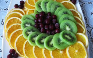 Как красиво украсить стол фруктами?
